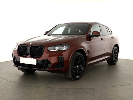 BMW X4, 2023 - pohled č. 3