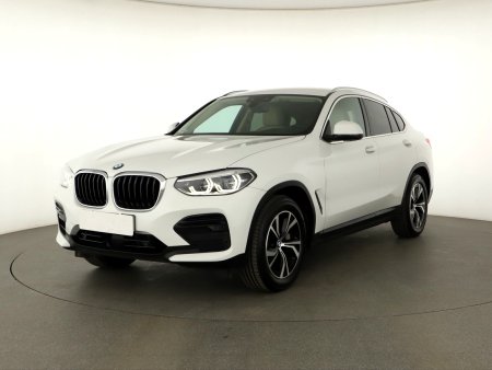 BMW X4, 2020 - pohled č. 3