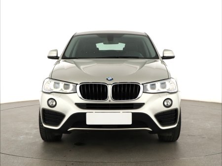 BMW X4, 2015 - pohled č. 2
