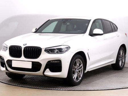 BMW X4, 2021 - pohled č. 3