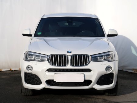 BMW X4, 2018 - pohled č. 2
