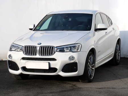 BMW X4, 2018 - pohled č. 3