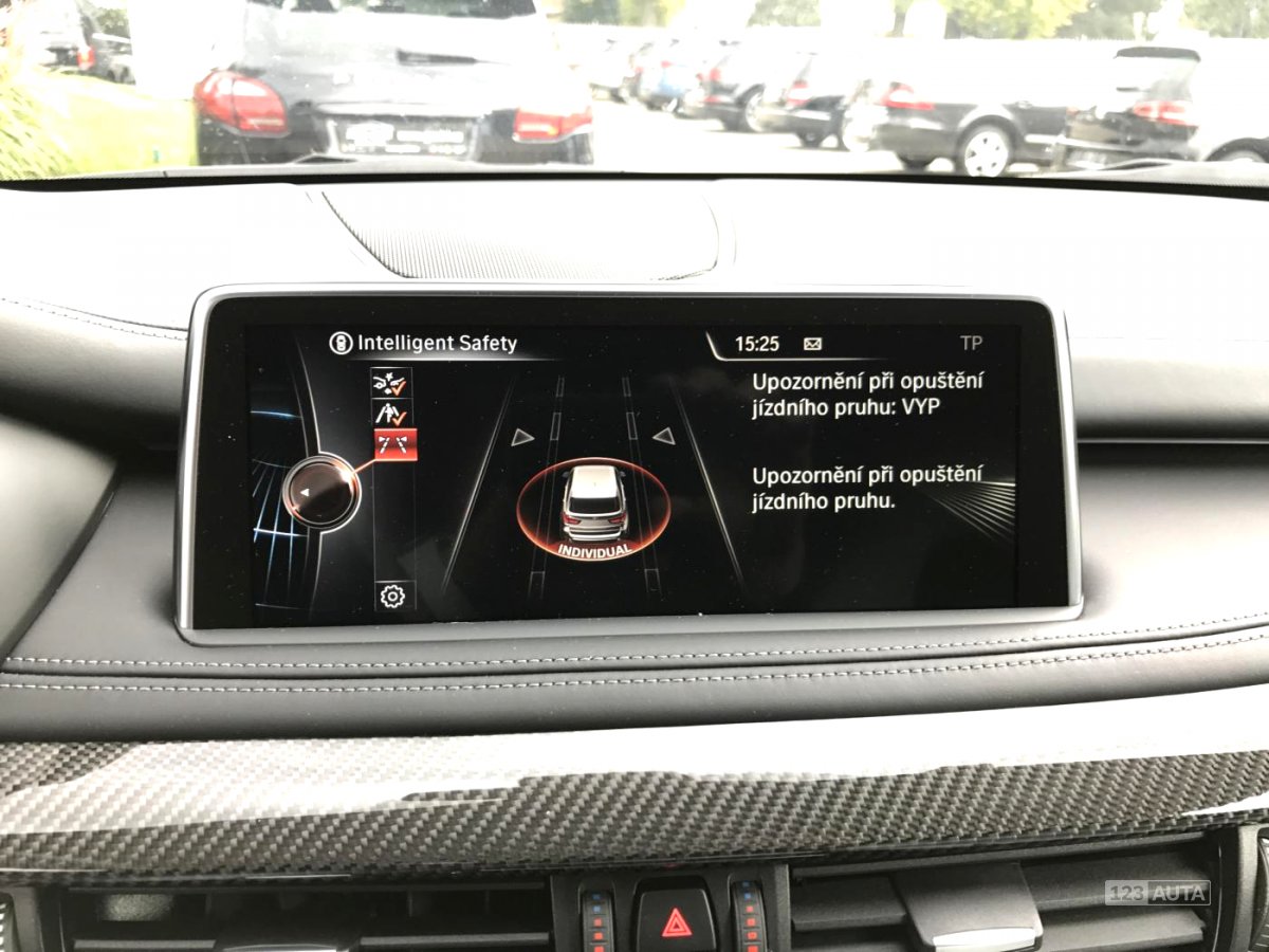 BMW X5, 2016 - pohled č. 14