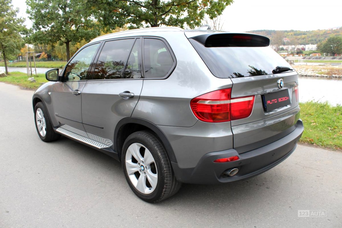 BMW X5, 2009 - pohled č. 4