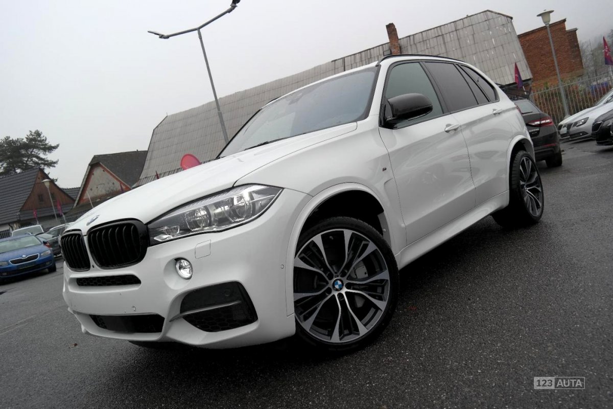 BMW X5, 2018 - celkový pohled