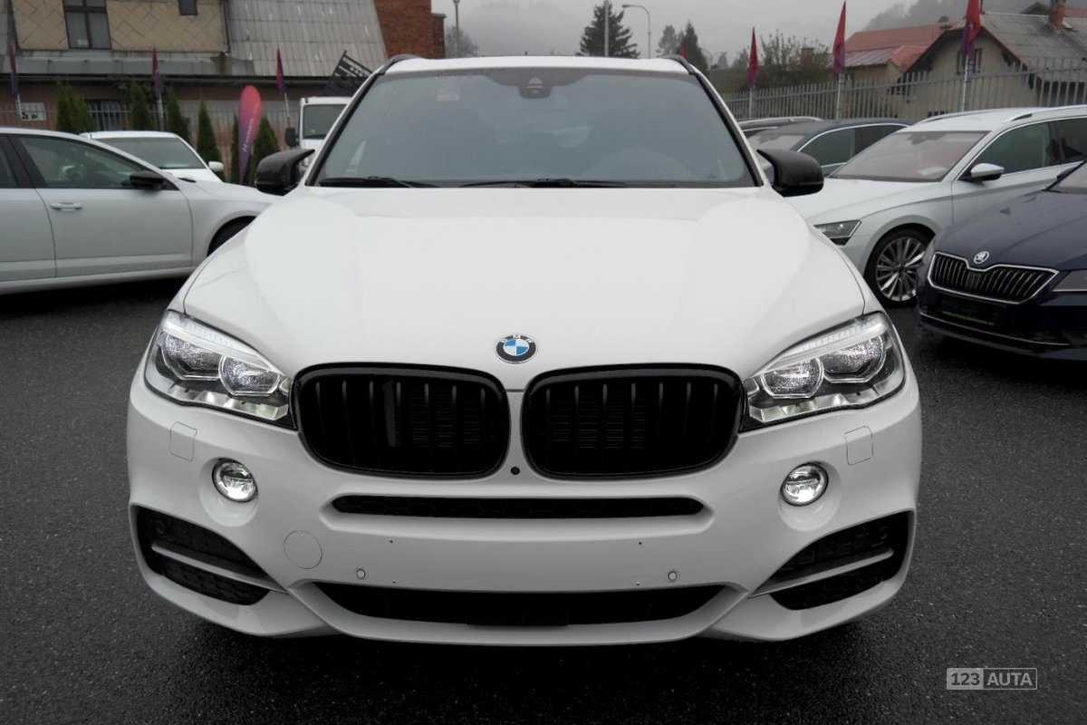 BMW X5, 2018 - pohled č. 7