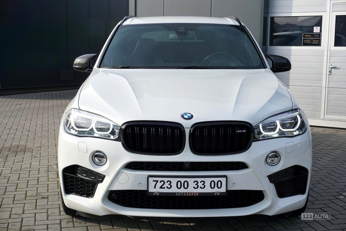 BMW X5, 2017 - pohled č. 2