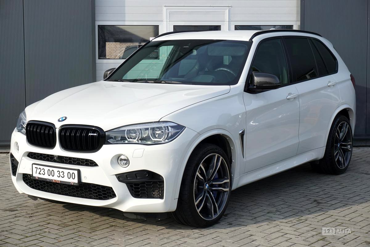 BMW X5, 2017 - pohled č. 3