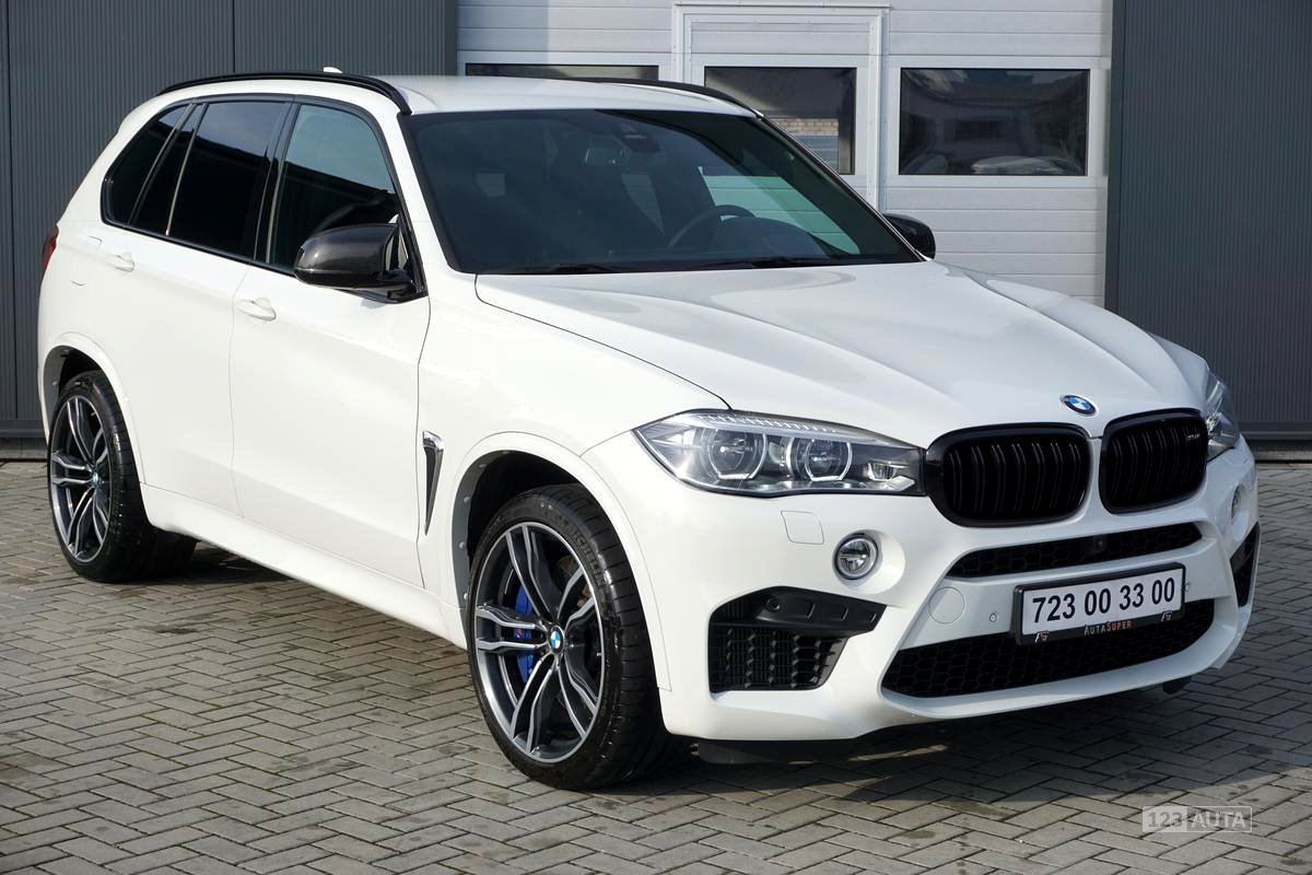 BMW X5, 2017 - pohled č. 8