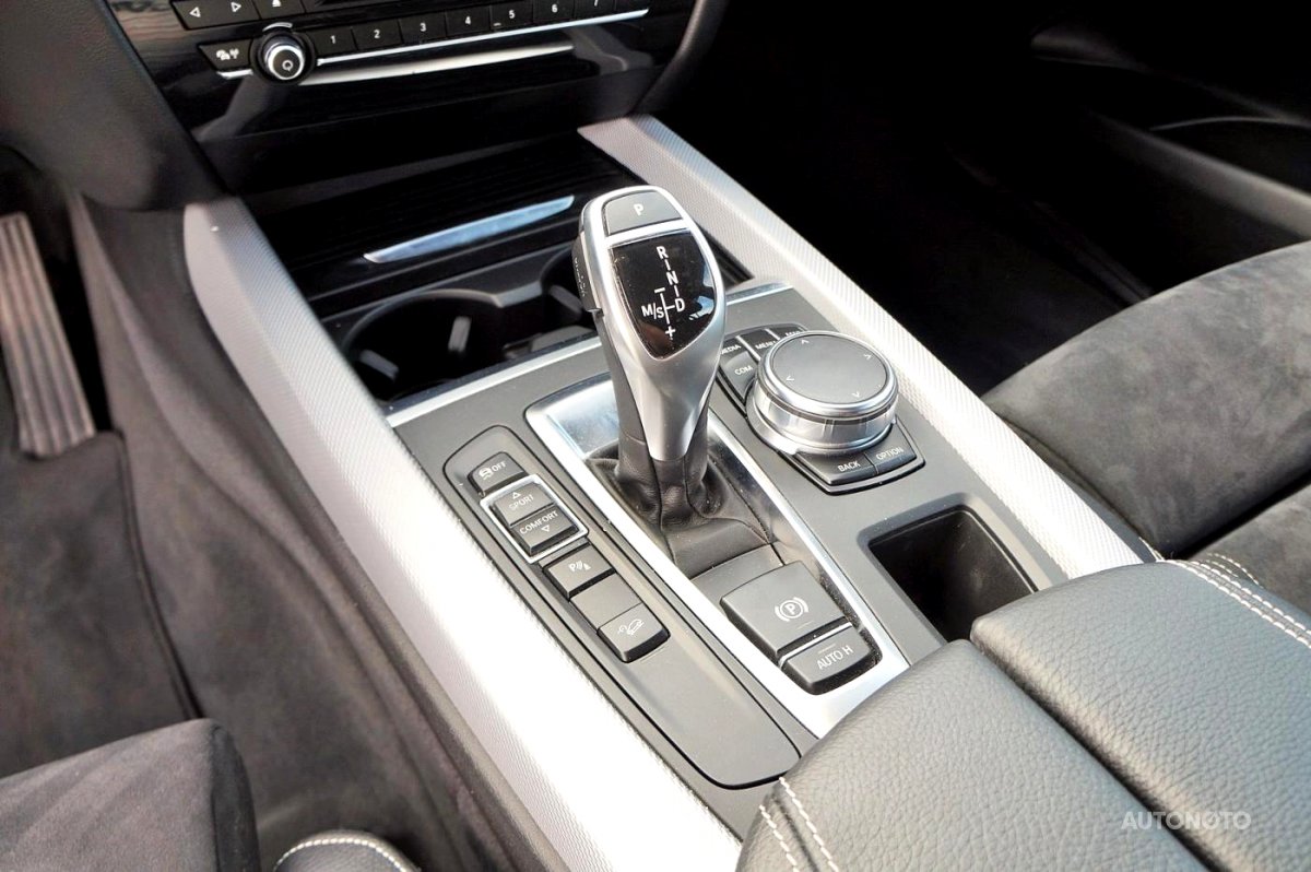 BMW X5, 2017 - pohled č. 8