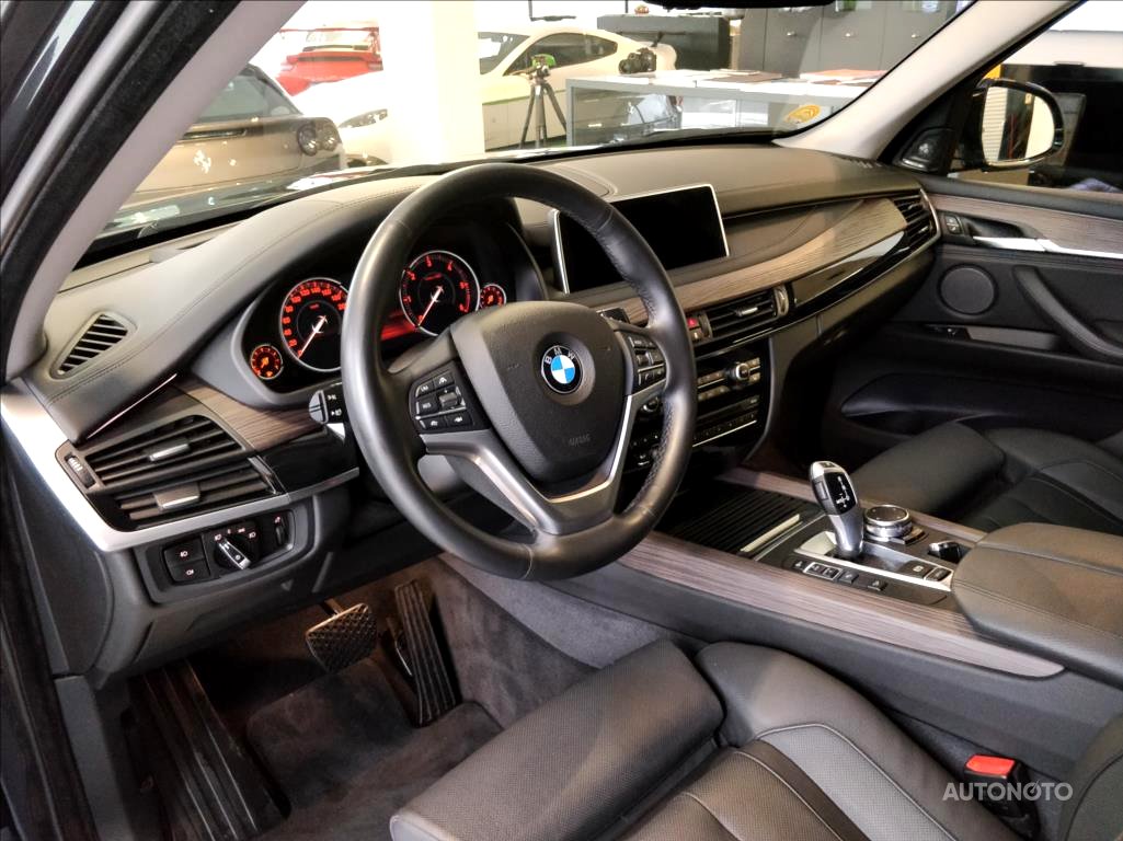 BMW X5, 2015 - pohled č. 10