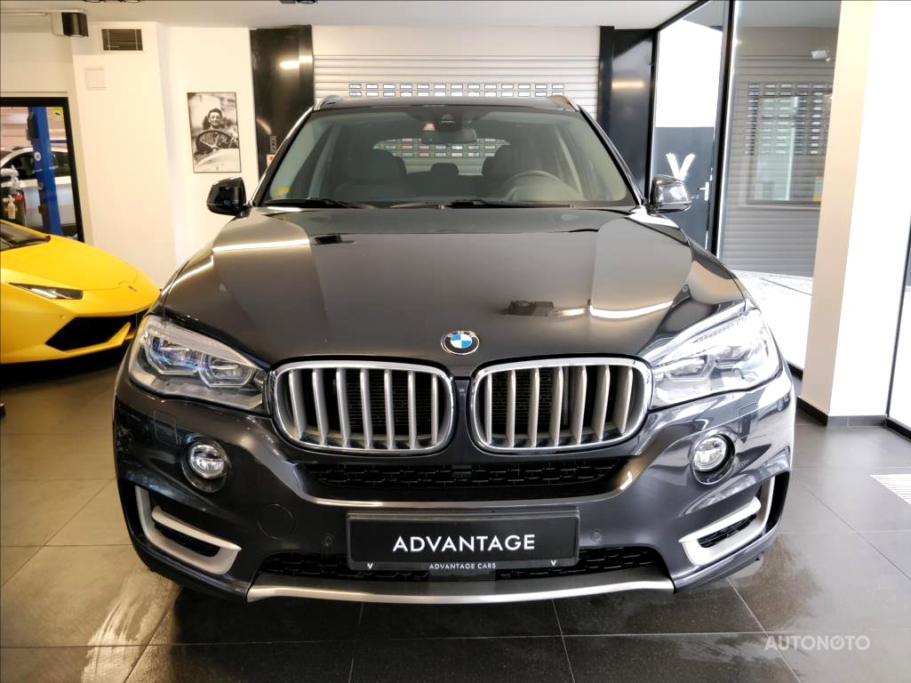 BMW X5, 2015 - pohled č. 2