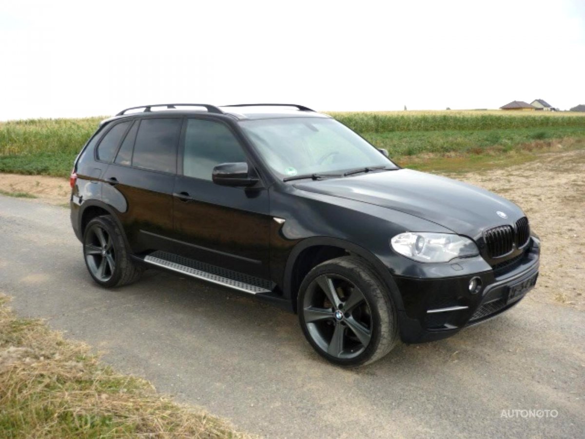 BMW X5, 2012 - pohled č. 4