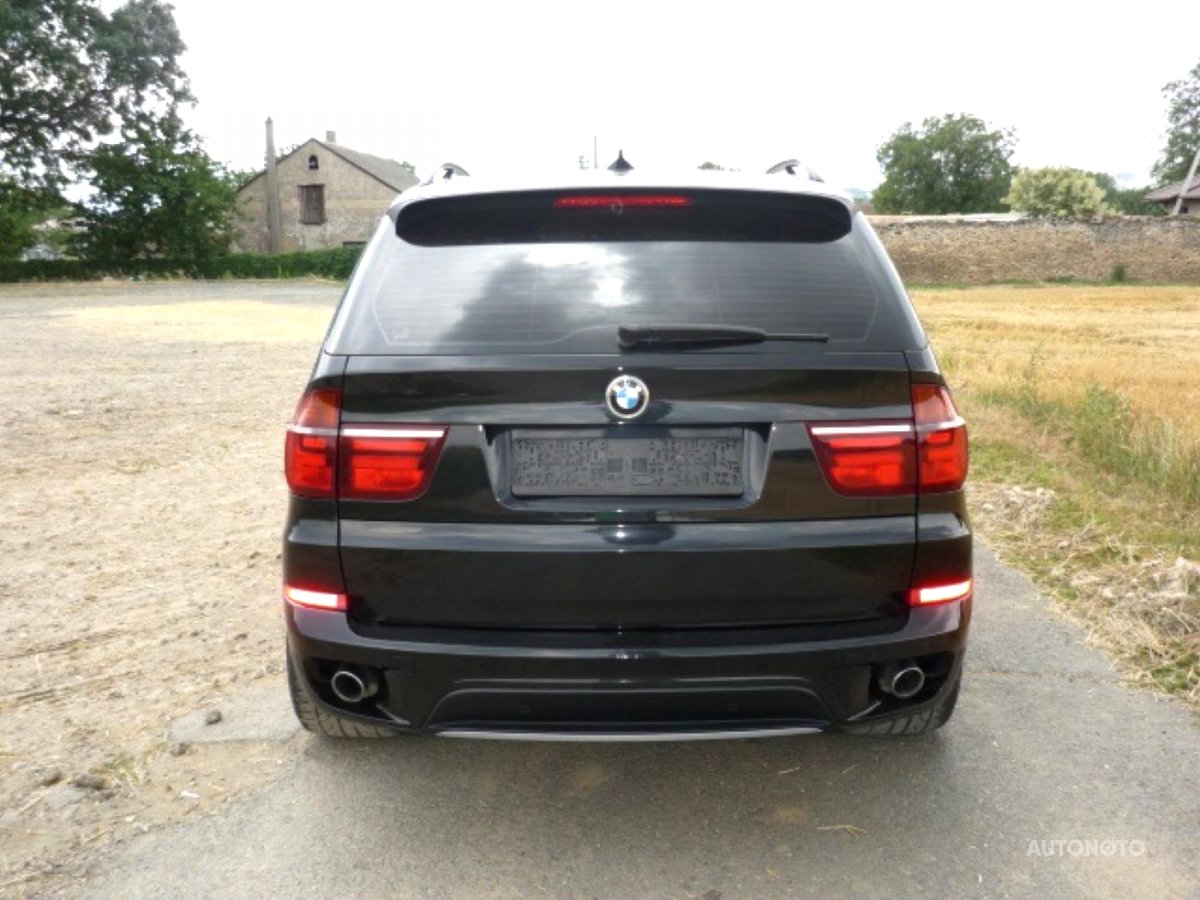 BMW X5, 2012 - pohled č. 6
