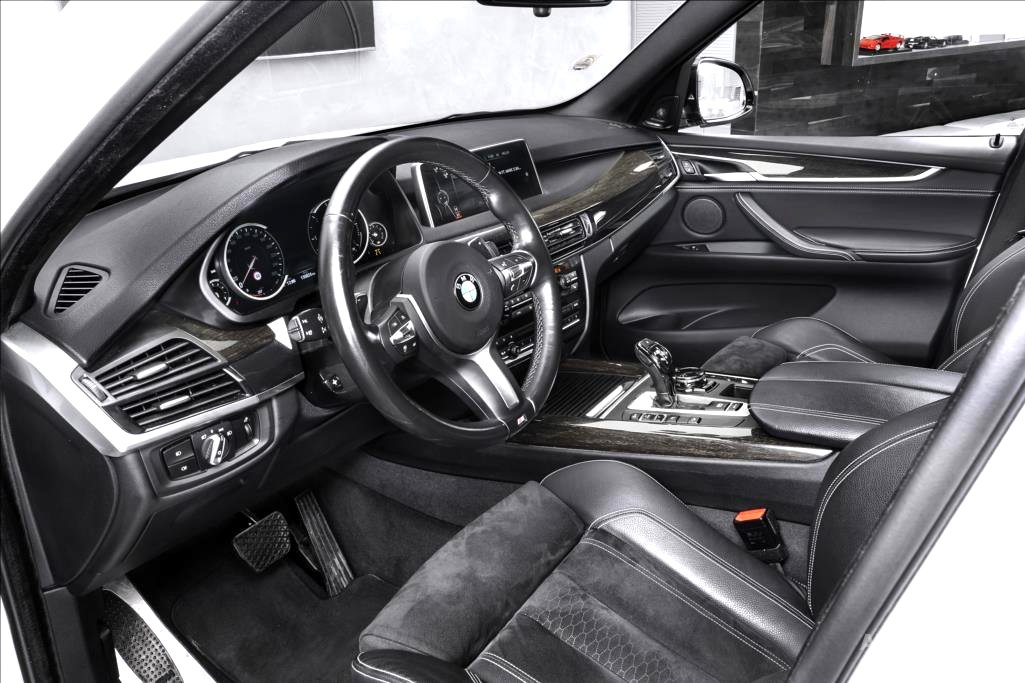 BMW X5, 2015 - pohled č. 10