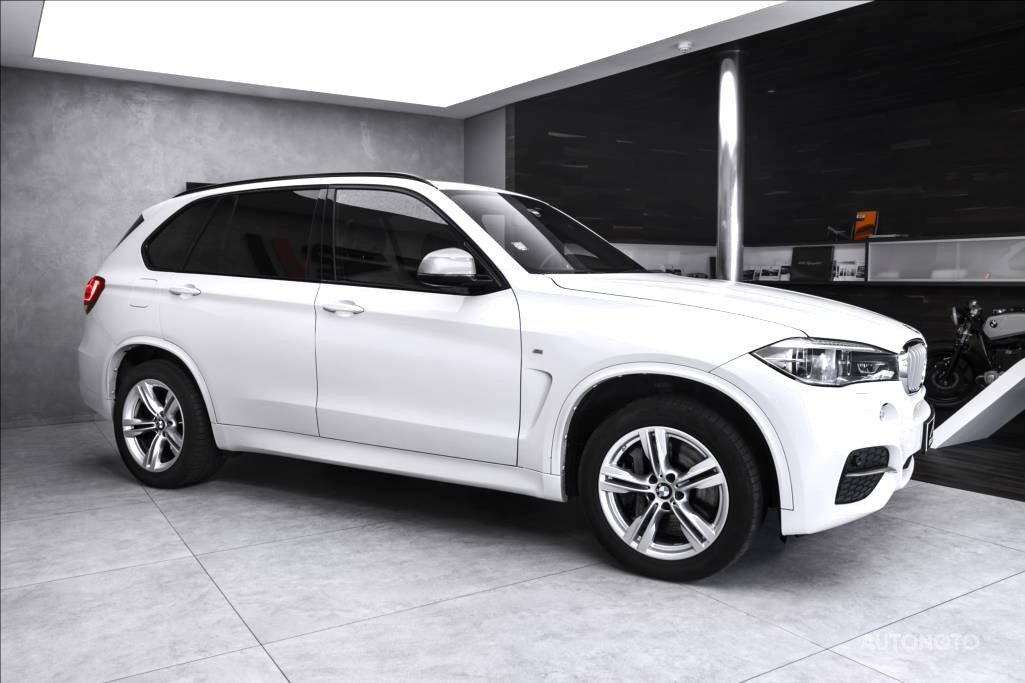 BMW X5, 2015 - pohled č. 4