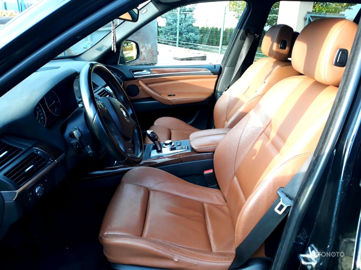 BMW X5, 2009 - pohled č. 2