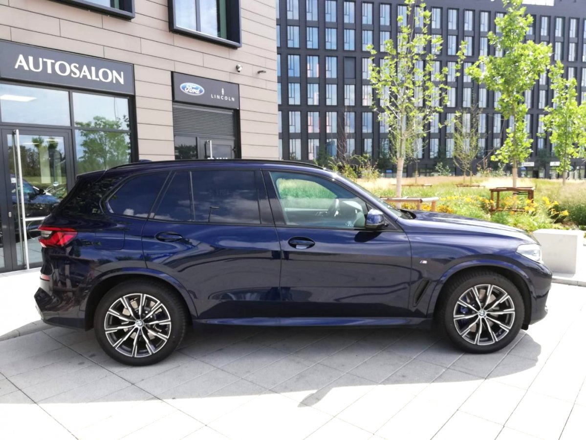 BMW X5, 2019 - pohled č. 2