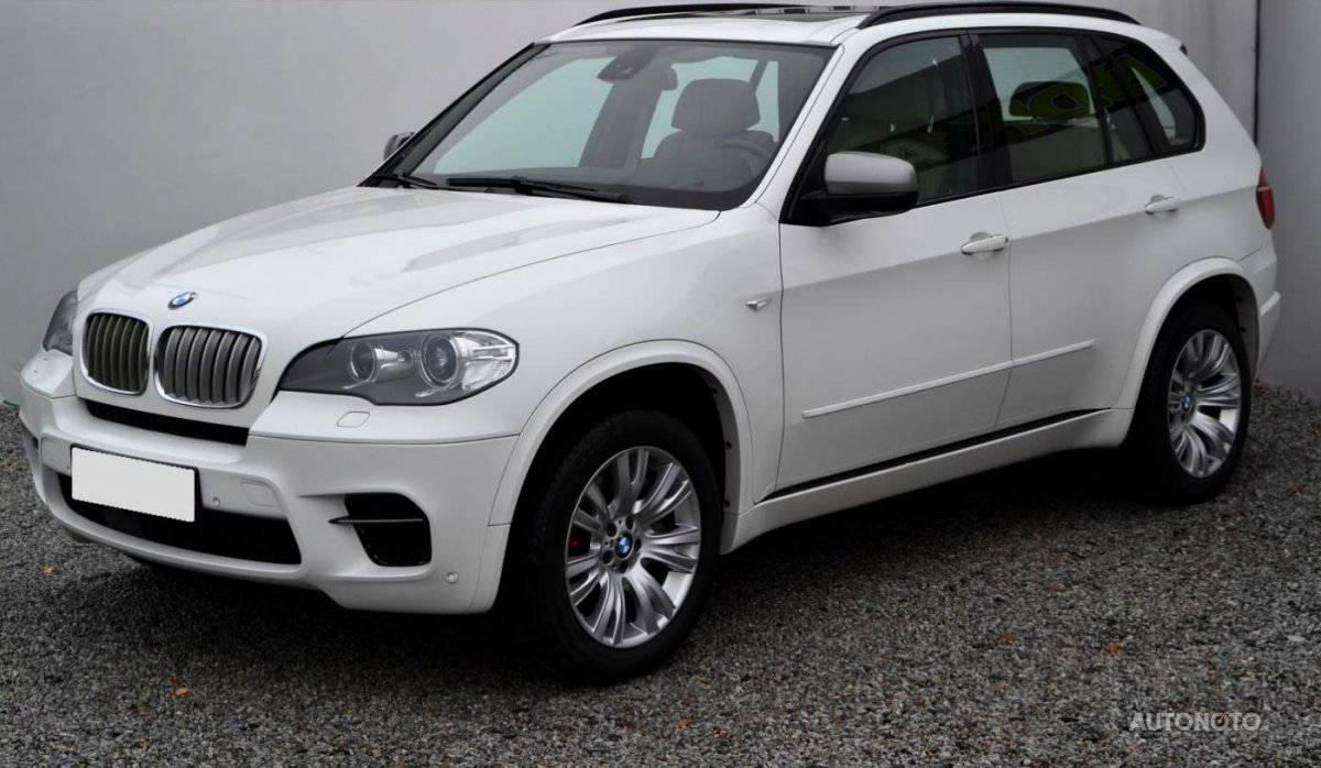 BMW X5, 2012 - pohled č. 3