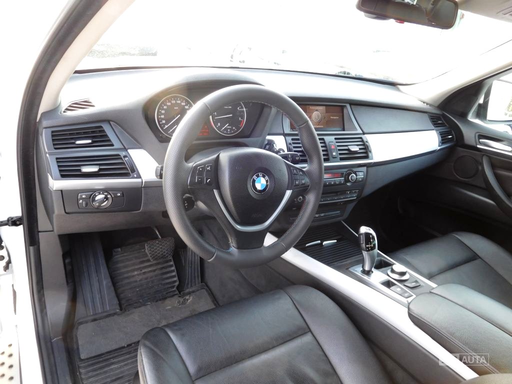 BMW X5, 2008 - pohled č. 17
