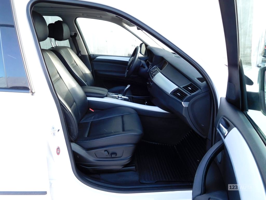 BMW X5, 2008 - pohled č. 23