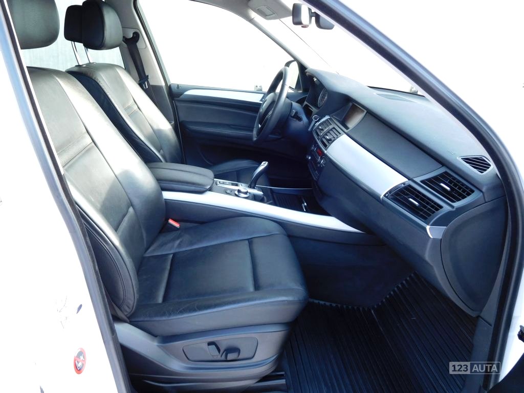 BMW X5, 2008 - pohled č. 24