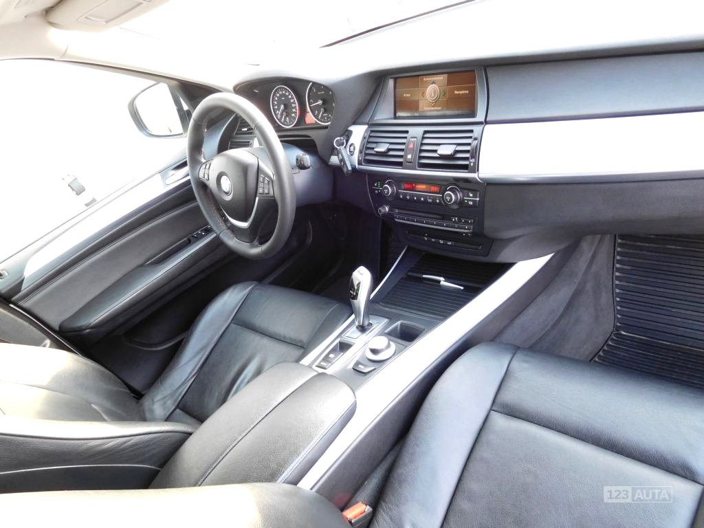 BMW X5, 2008 - pohled č. 25