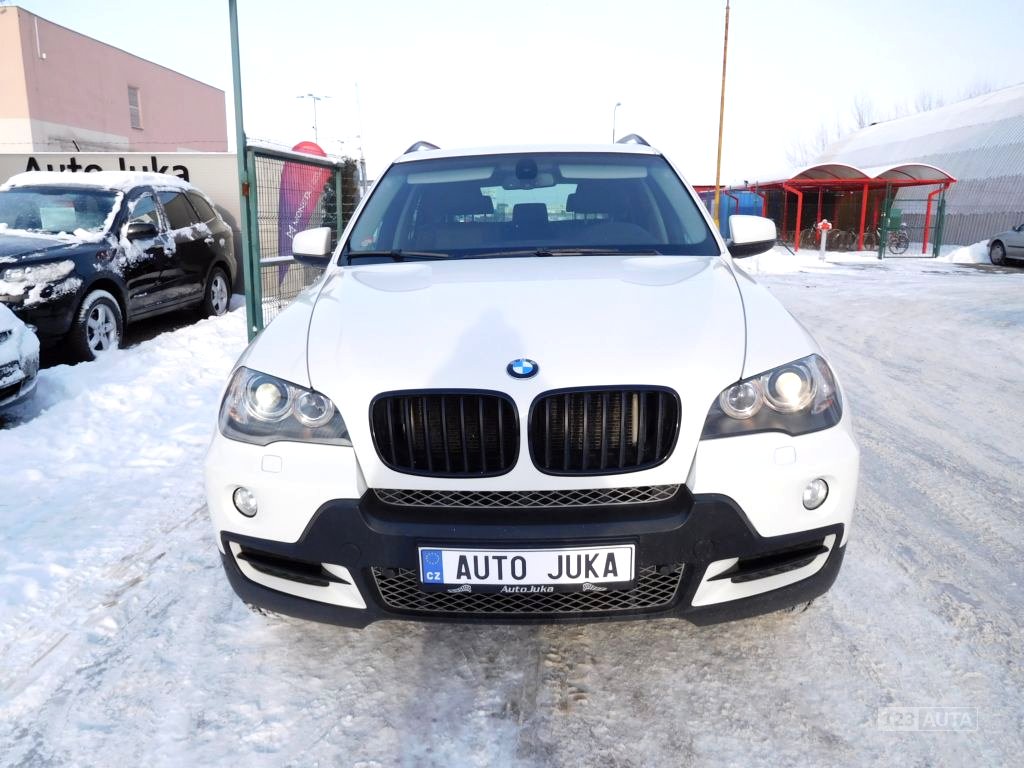 BMW X5, 2008 - pohled č. 3