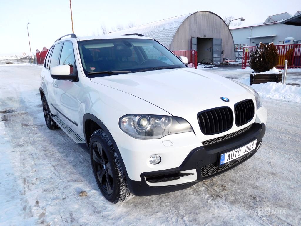 BMW X5, 2008 - pohled č. 5