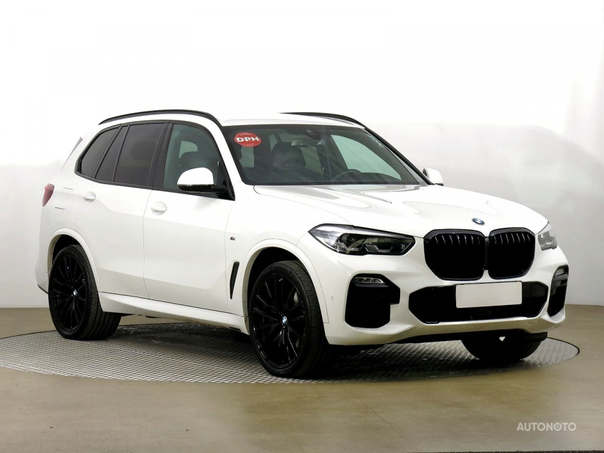 BMW X5, 2021 - celkový pohled