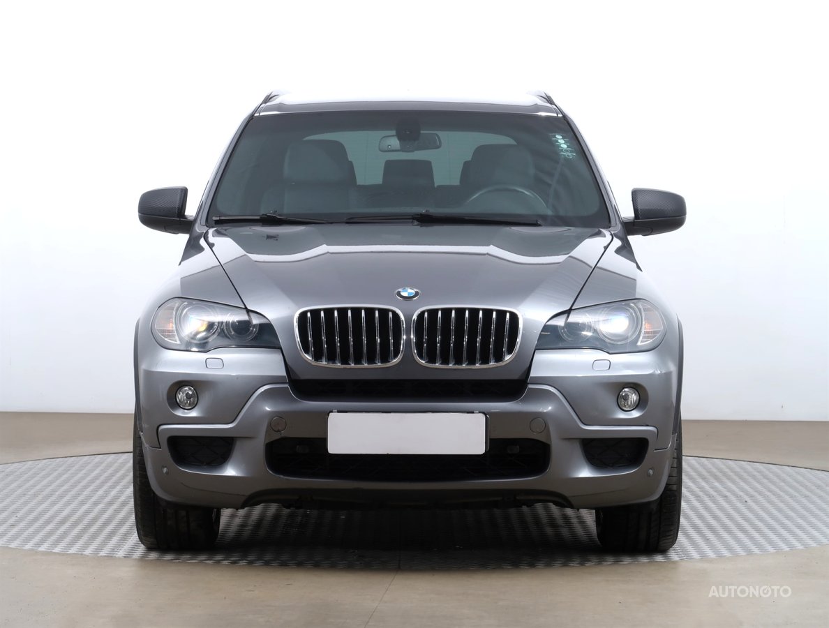 BMW X5, 2010 - pohled č. 2