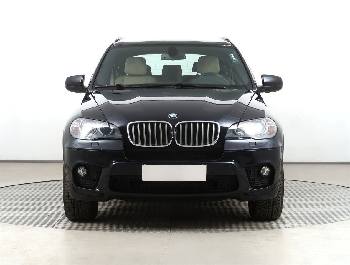 BMW X5, 2012 - pohled č. 2