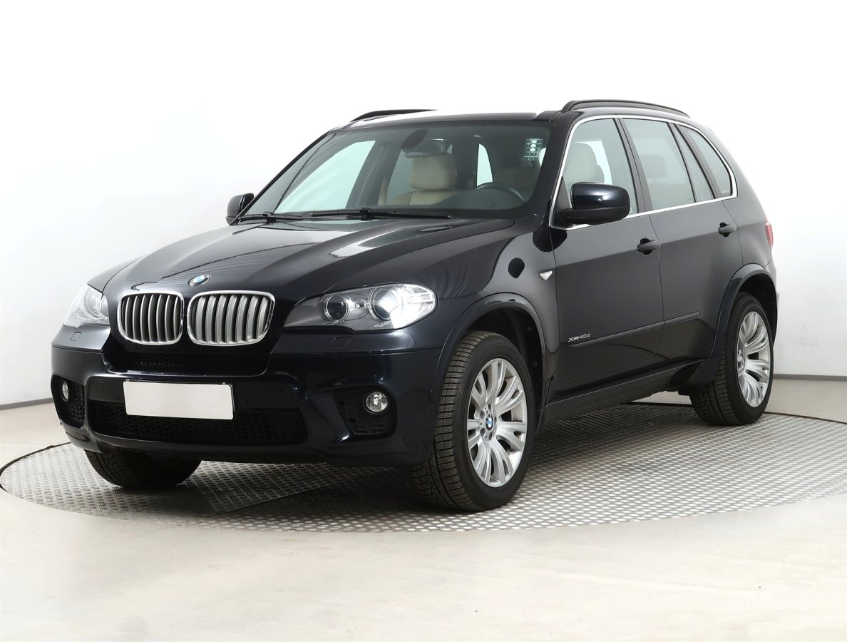 BMW X5, 2012 - pohled č. 3