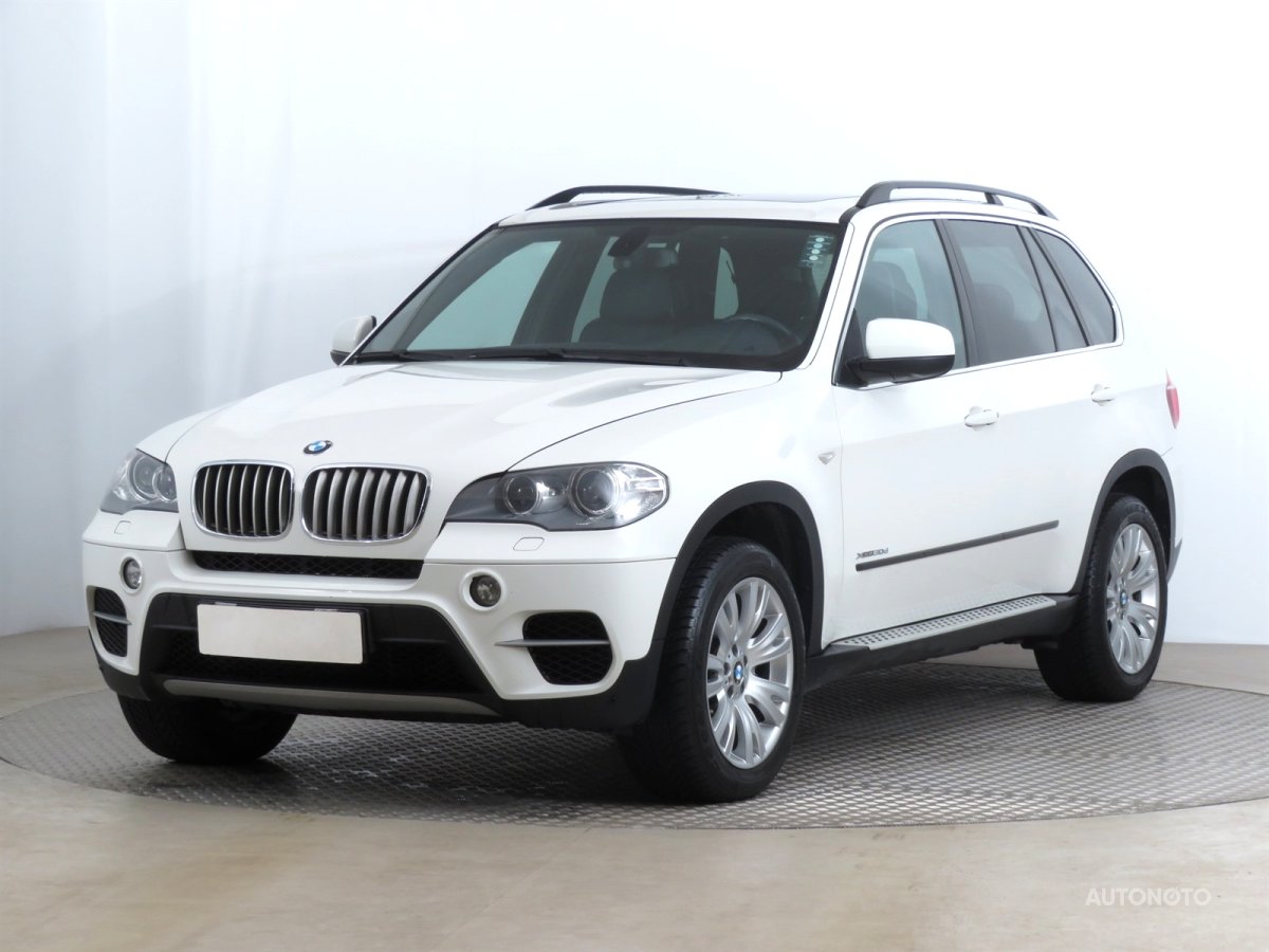 BMW X5, 2011 - pohled č. 3