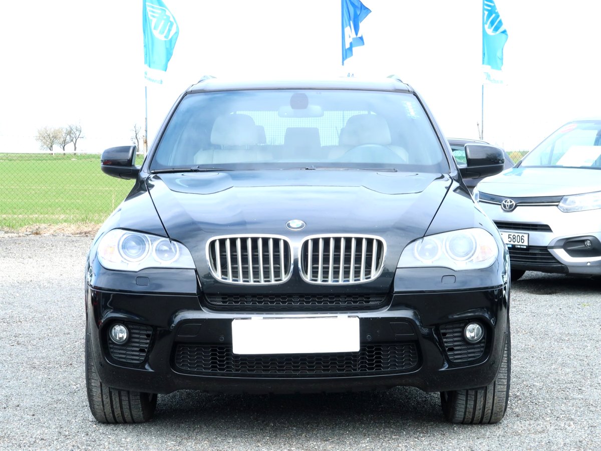 BMW X5, 2012 - pohled č. 2