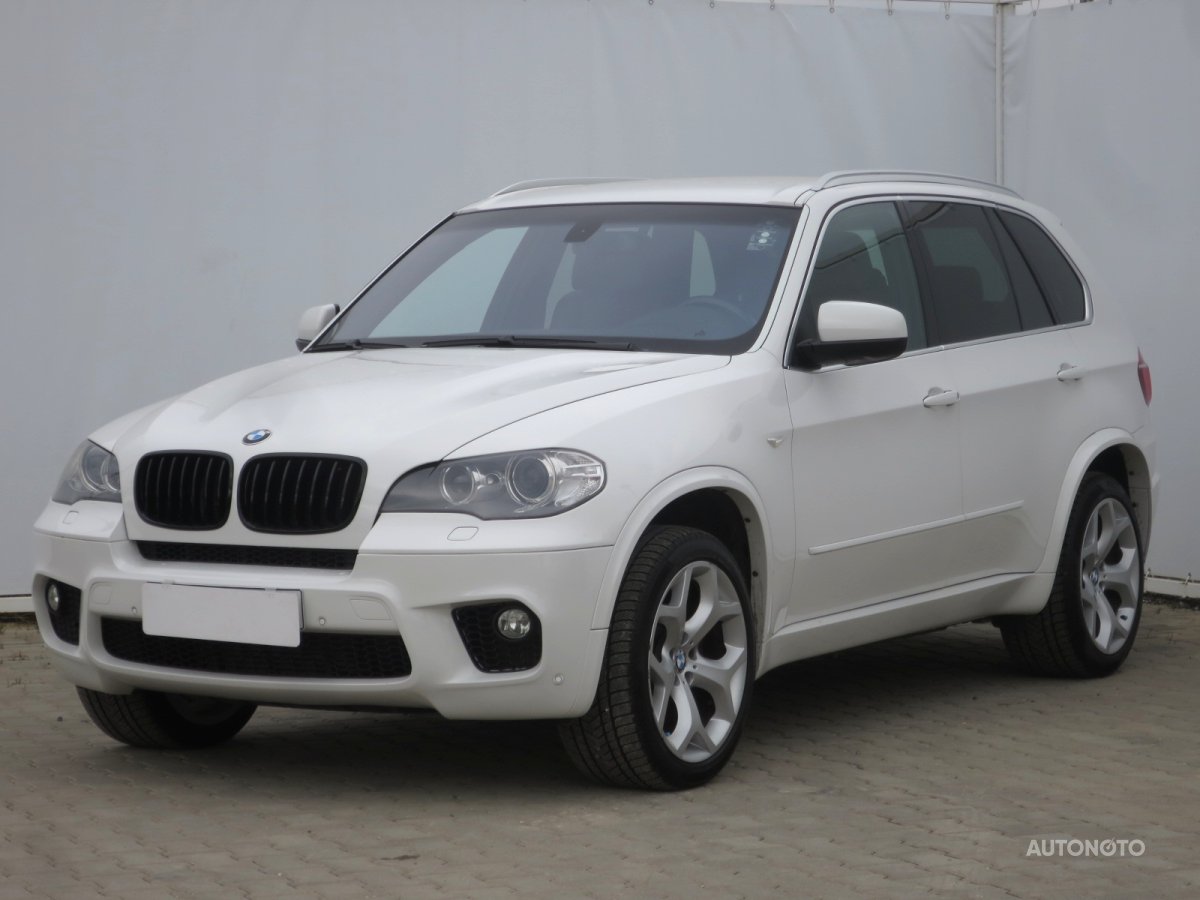 BMW X5, 2011 - pohled č. 3