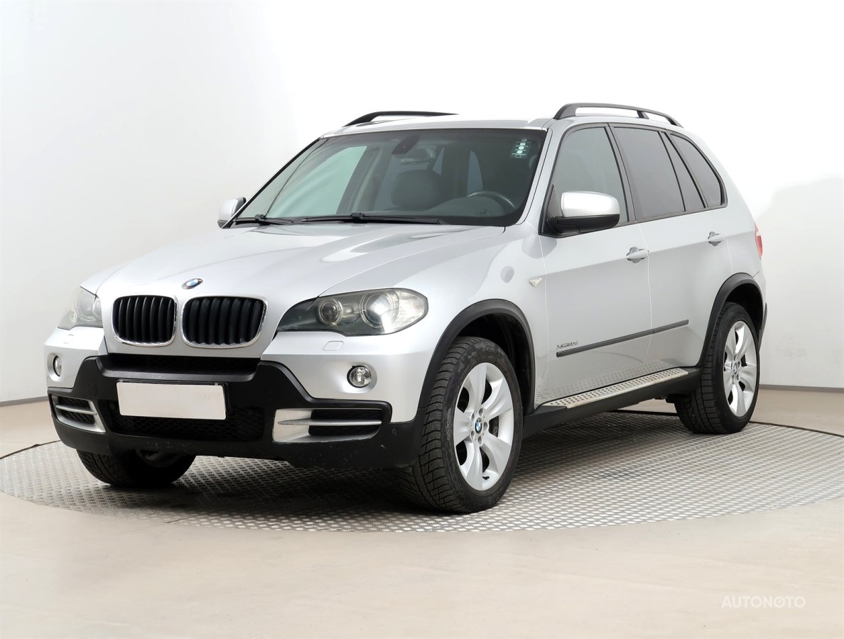 BMW X5, 2010 - pohled č. 3