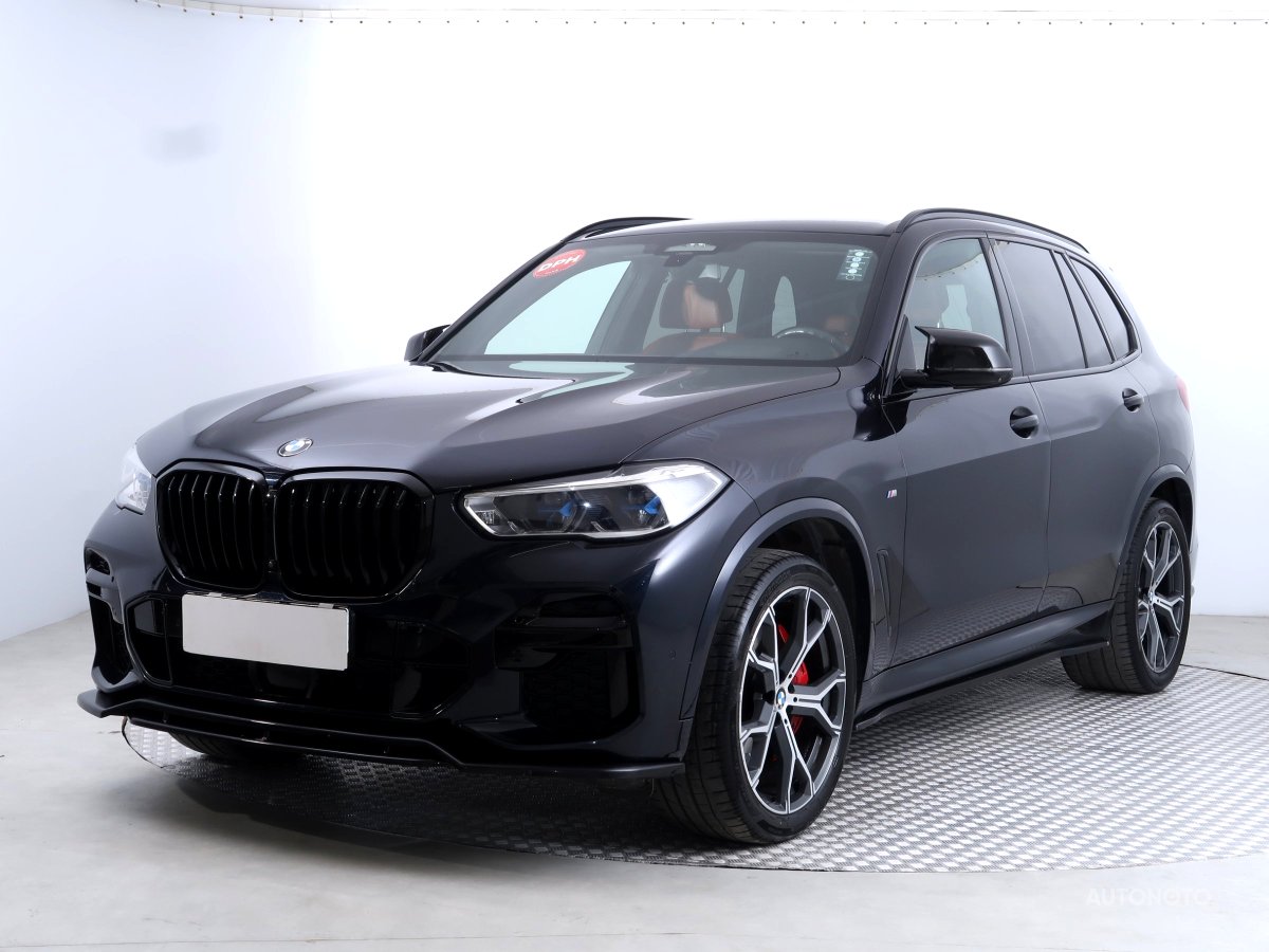 BMW X5, 2022 - pohled č. 3