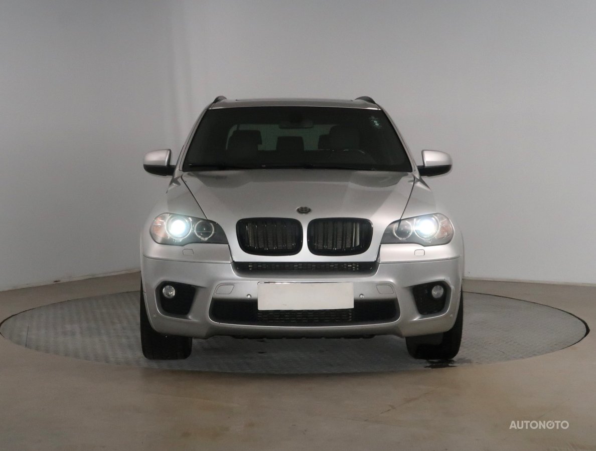 BMW X5, 2011 - pohled č. 2