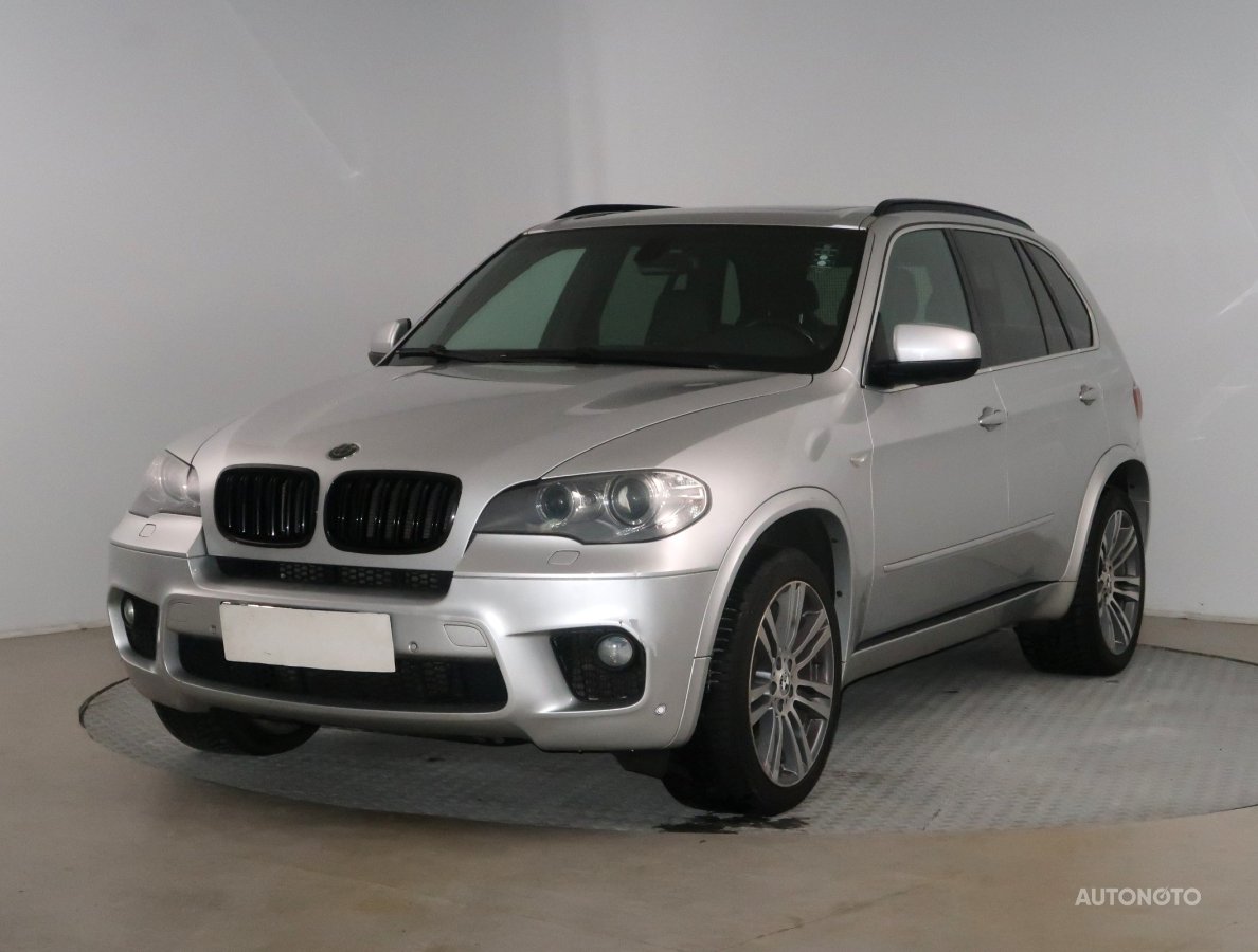BMW X5, 2011 - pohled č. 3