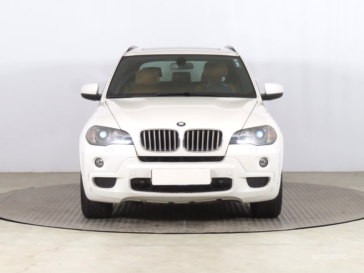 BMW X5, 2009 - pohled č. 2