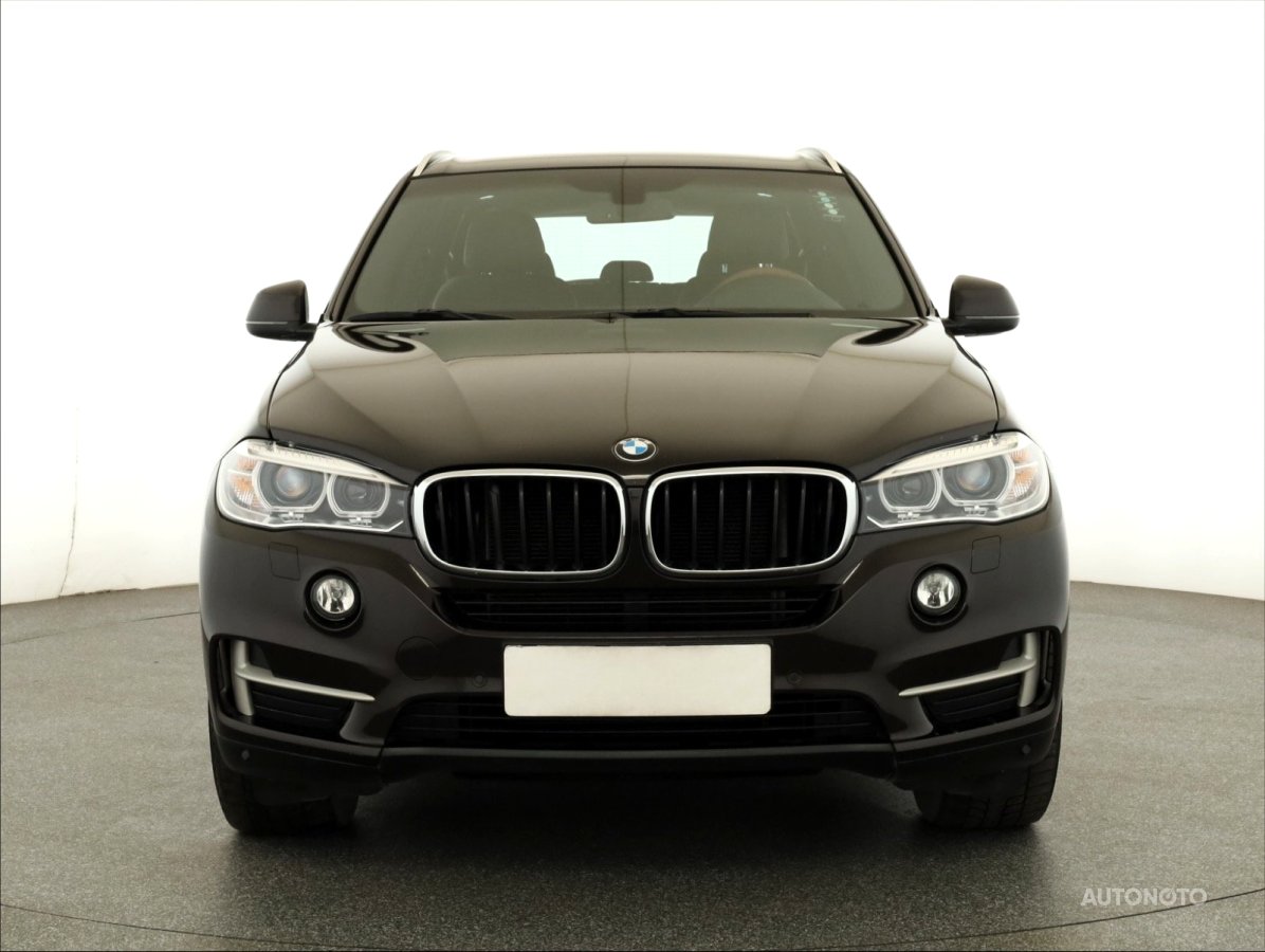 BMW X5, 2014 - pohled č. 2