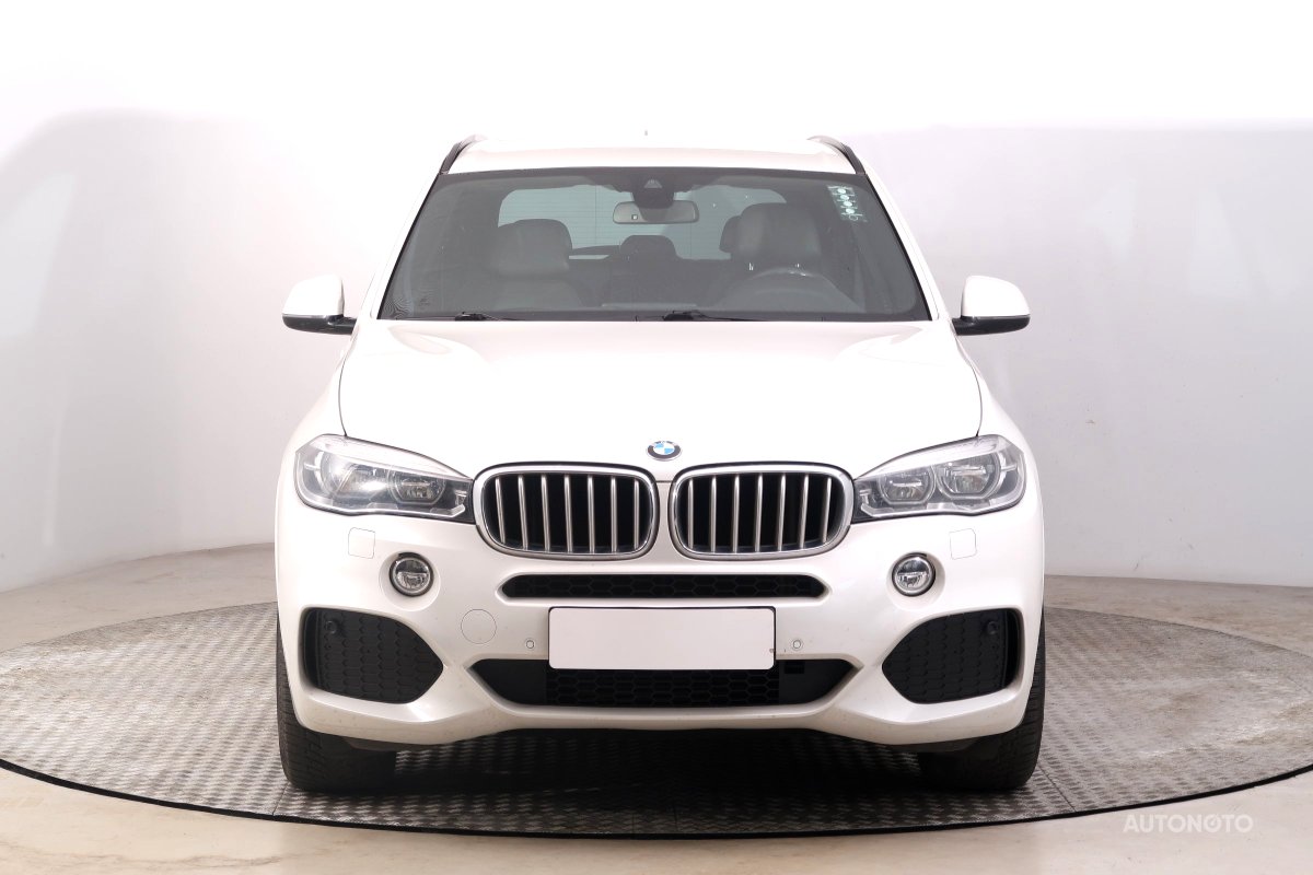 BMW X5, 2014 - pohled č. 2