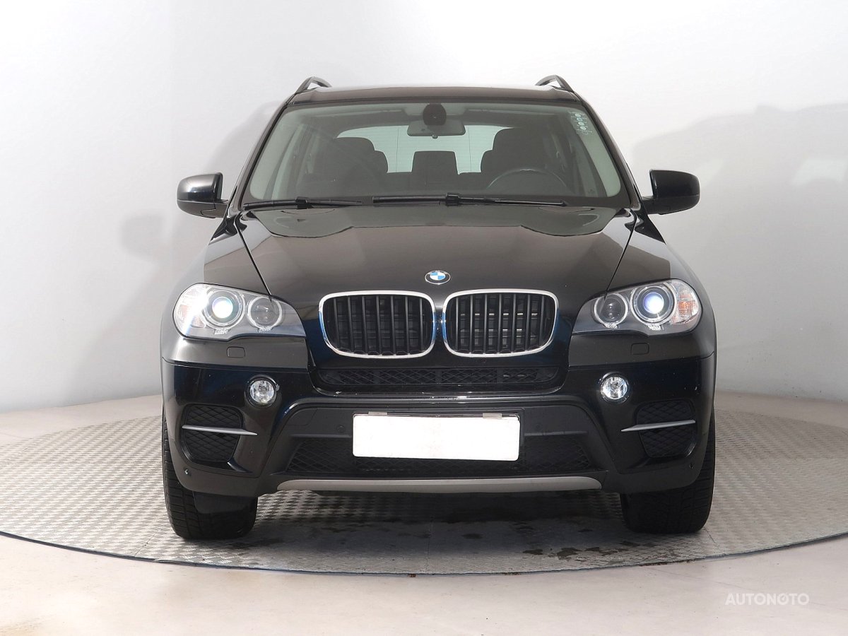 BMW X5, 2013 - pohled č. 2