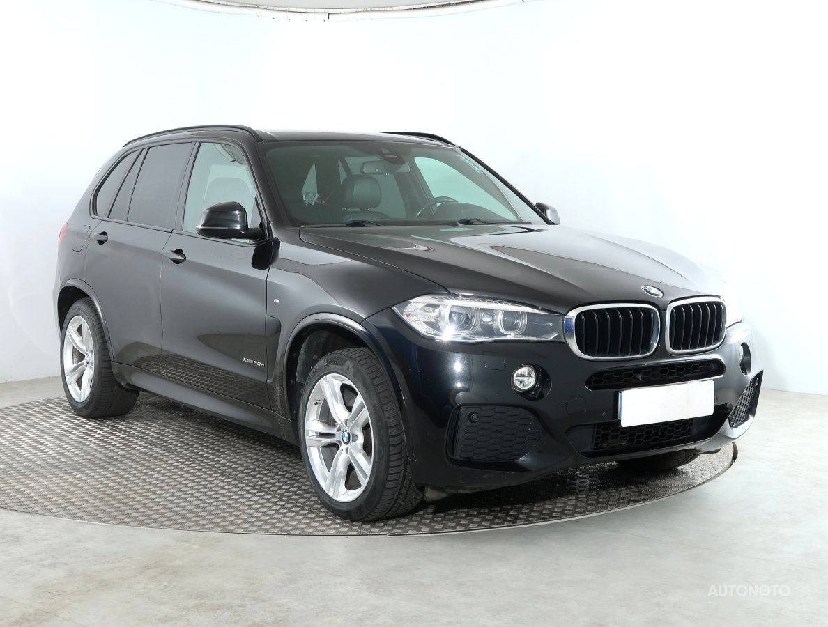 BMW X5, 2018 - celkový pohled