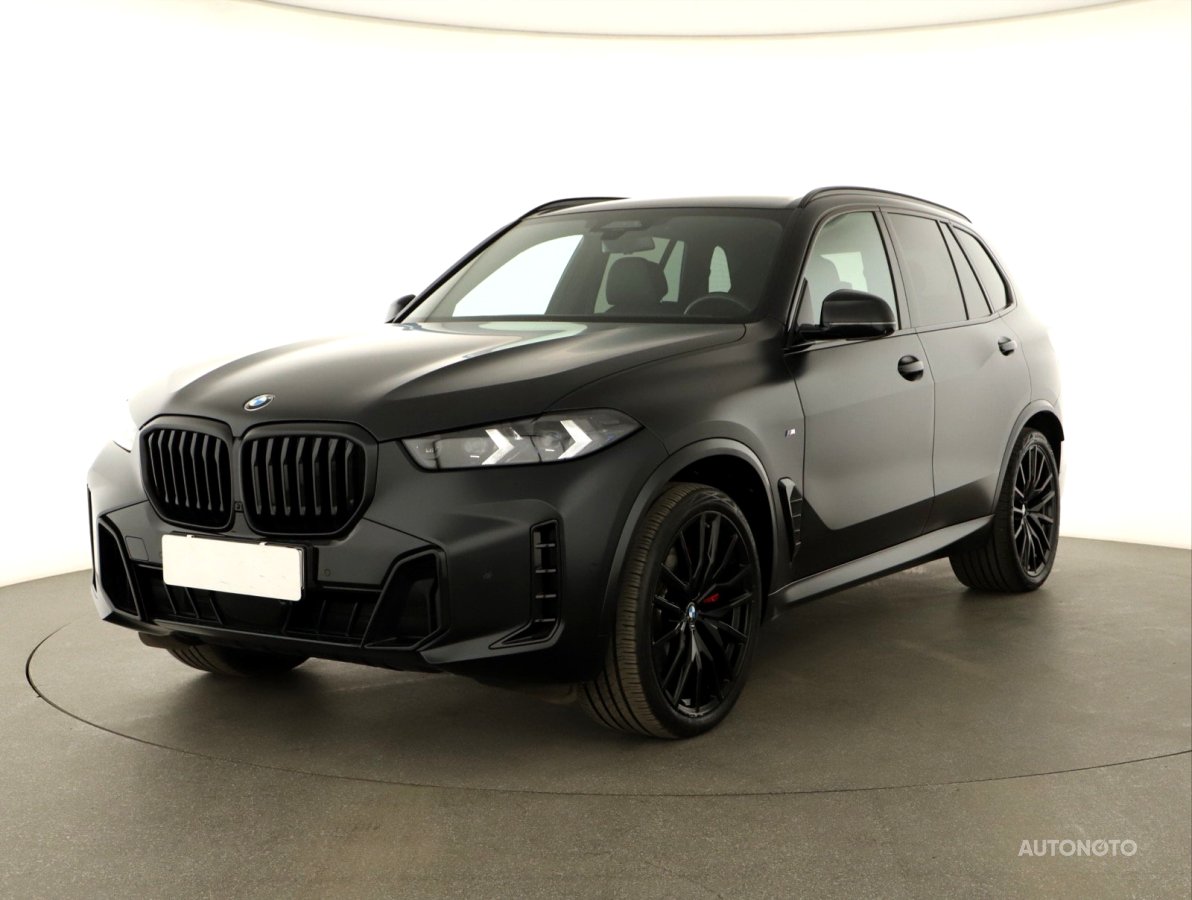 BMW X5, 2023 - pohled č. 3