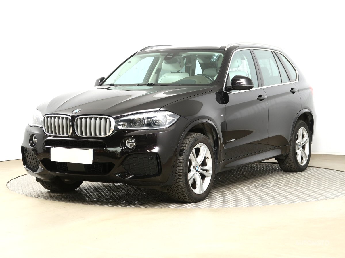 BMW X5, 2016 - pohled č. 3