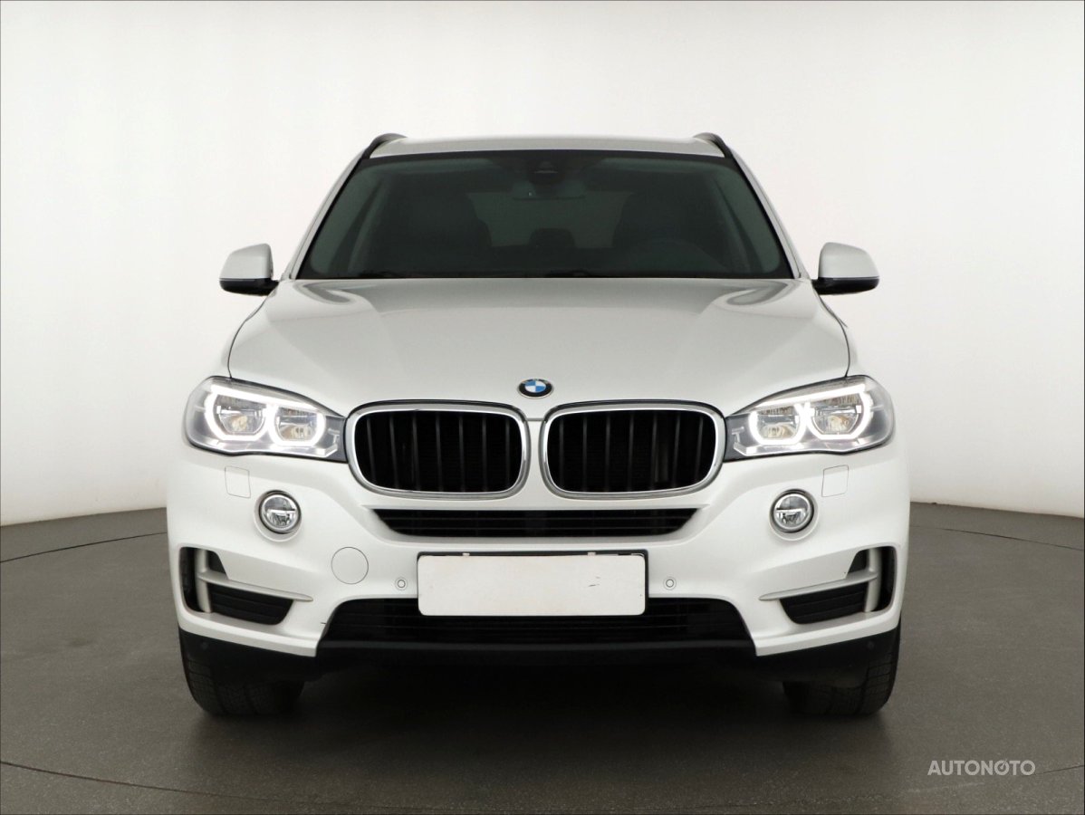 BMW X5, 2015 - pohled č. 2