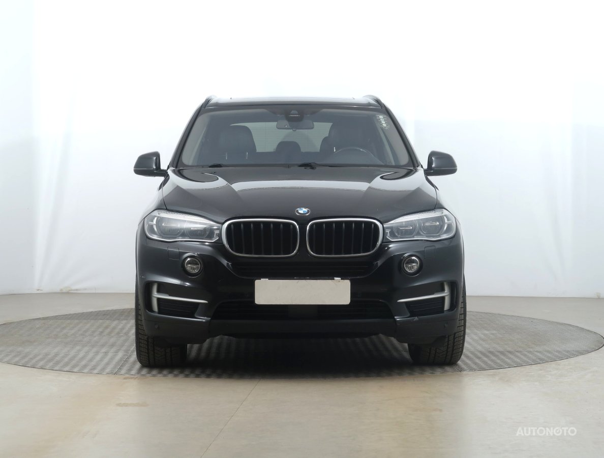 BMW X5, 2015 - pohled č. 2