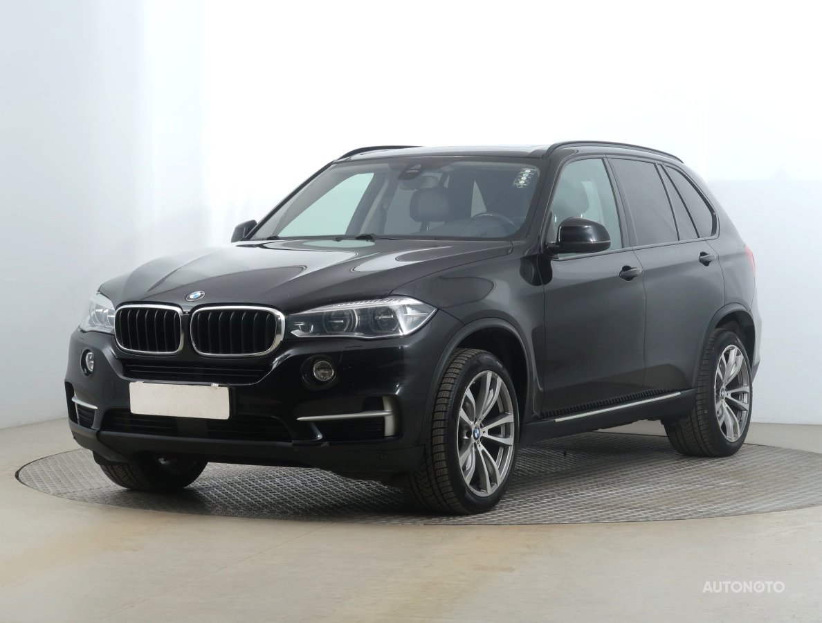 BMW X5, 2015 - pohled č. 3